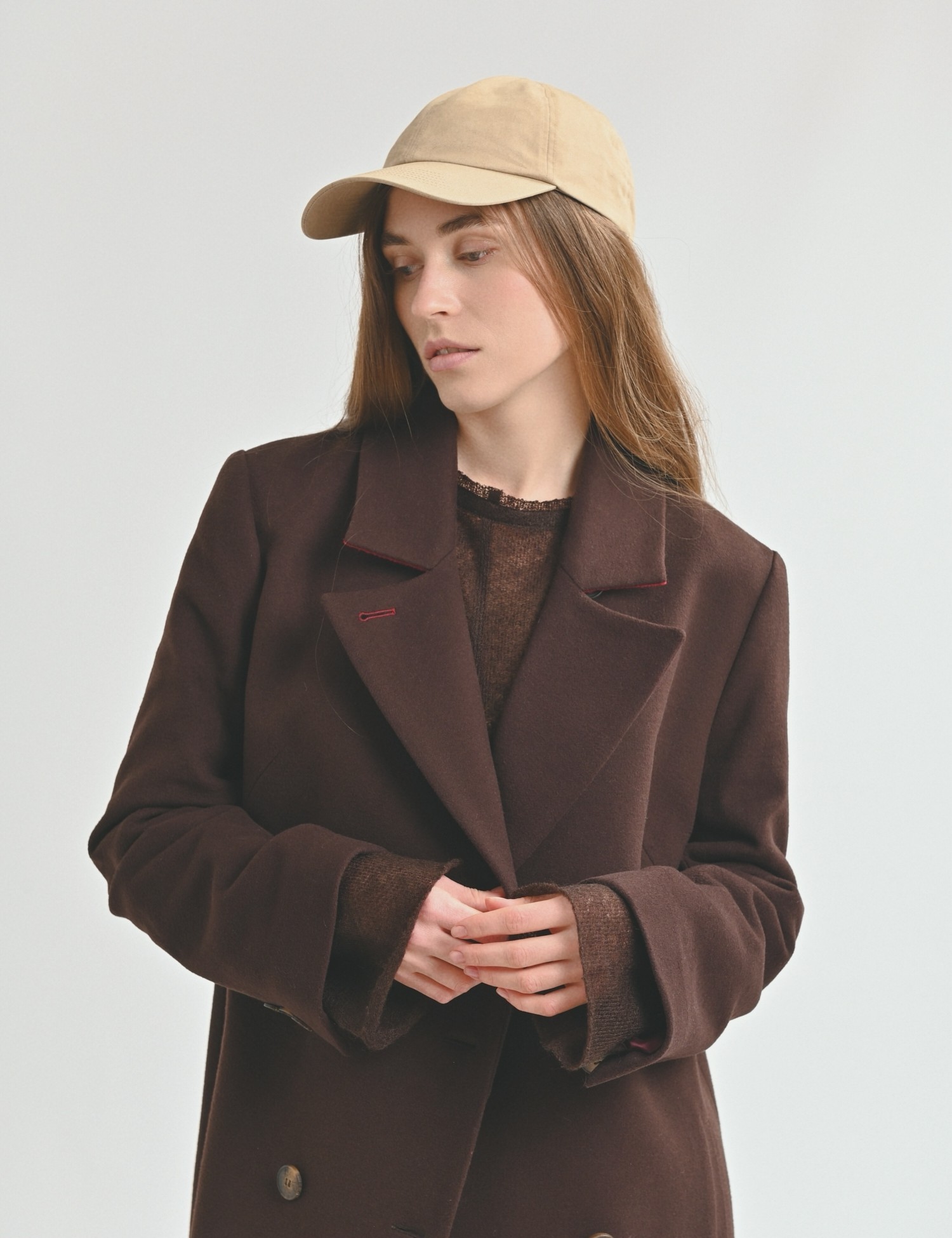 Картинка Пальто темно-коричневе